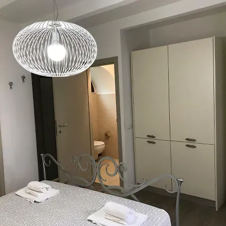 Bed & Breakfast Albornoz 3*